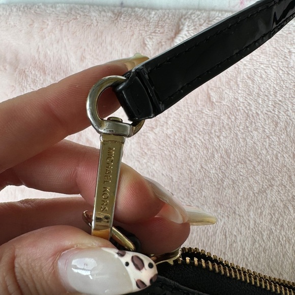 MICHAEL KORS SHOULDER BAG - Picture 4 of 6